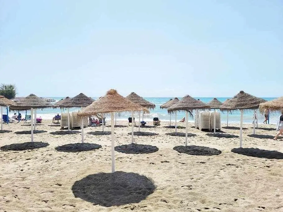 Atico Oviedo Beach 50M Parking Center Wifi Fuengirola