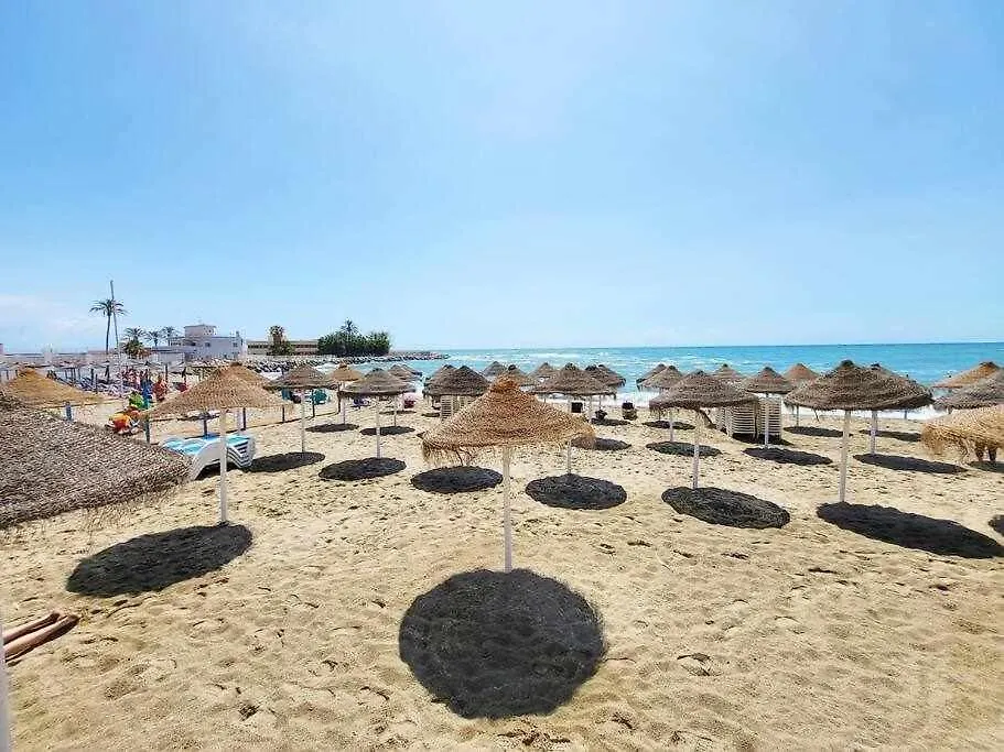 Atico Oviedo Beach 50M Parking Center Wifi Fuengirola 0*,